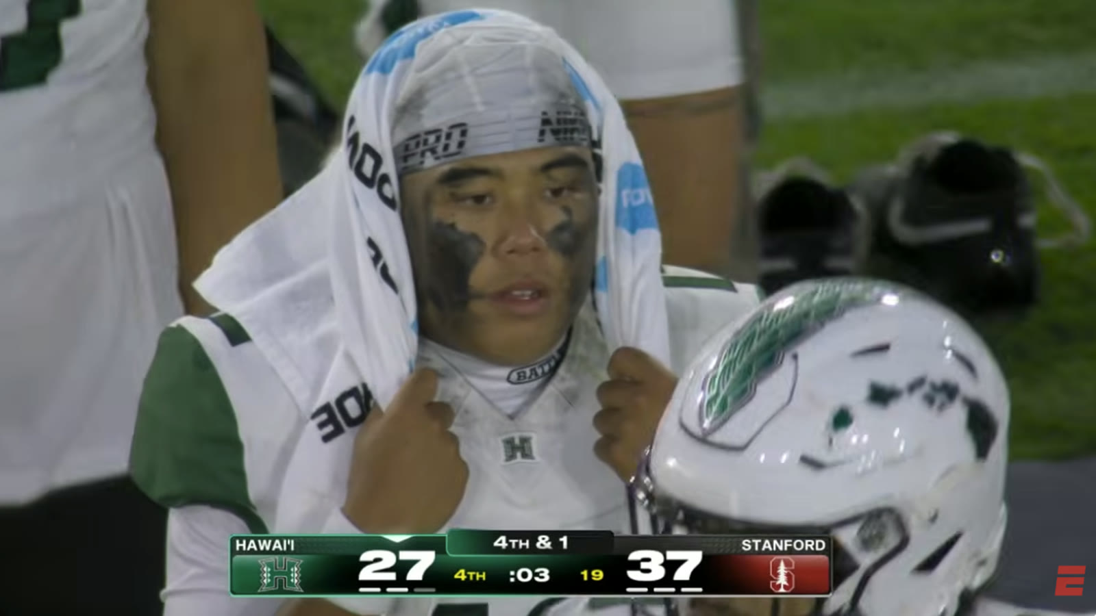 Micah Alejado on the Hawaii sideline, 37-27 Stanford with three seconds left